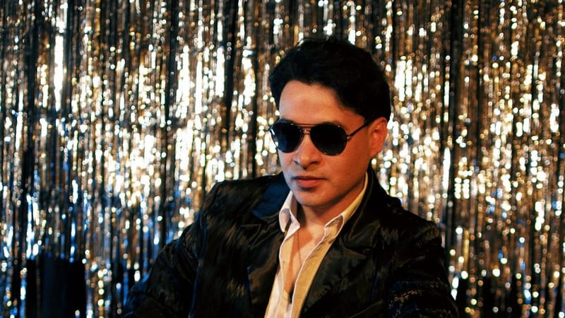 Alejandro Londoño presenta una obra conceptual que trasciende géneros y formatos