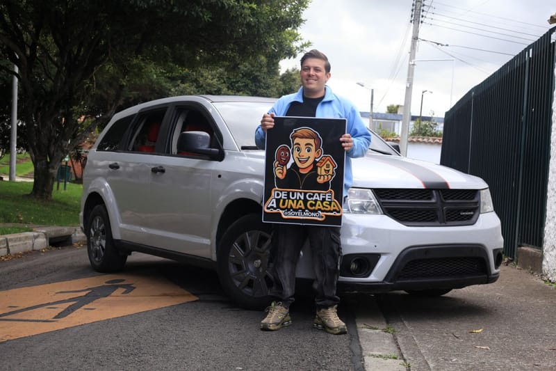 El Mono convierte un granito de café en un movimiento social que busca entregar una casa