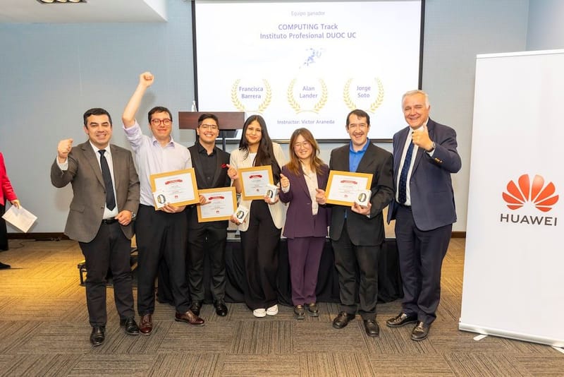 Estudiantes chilenos clasifican a mundial tecnológico en China con representación femenina