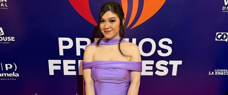 Stardyy recibió reconocimiento en los Premios Fénix 2026 y realizó su primera presentación internacional en Colombia