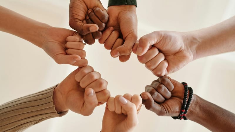 El costo social de la intolerancia