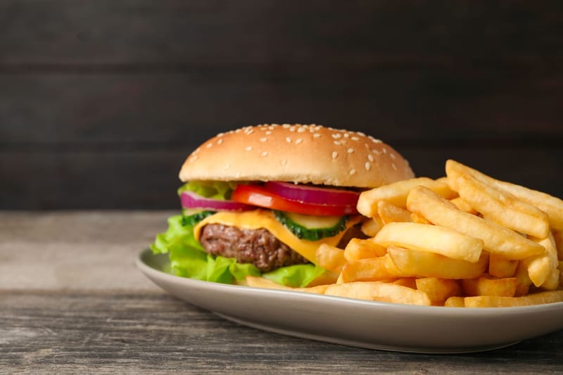 Chile es el segundo país de Latinoamérica con más consumo de hamburguesas