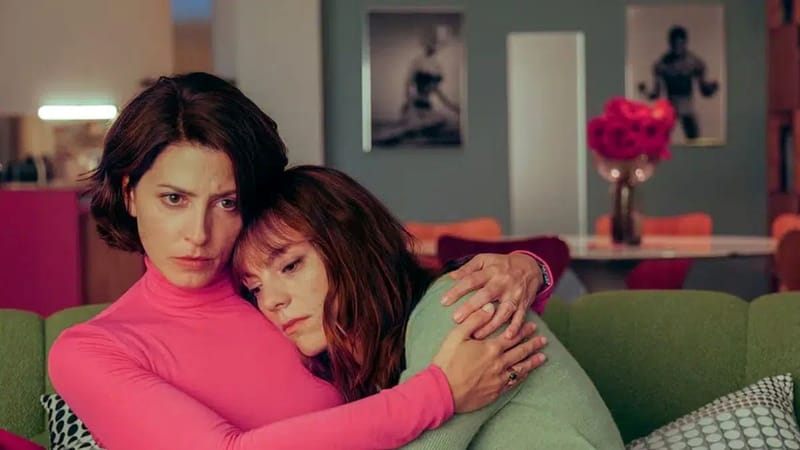 El precio de ficcionar la vida: Almodóvar se desnuda en “Amarga Navidad”