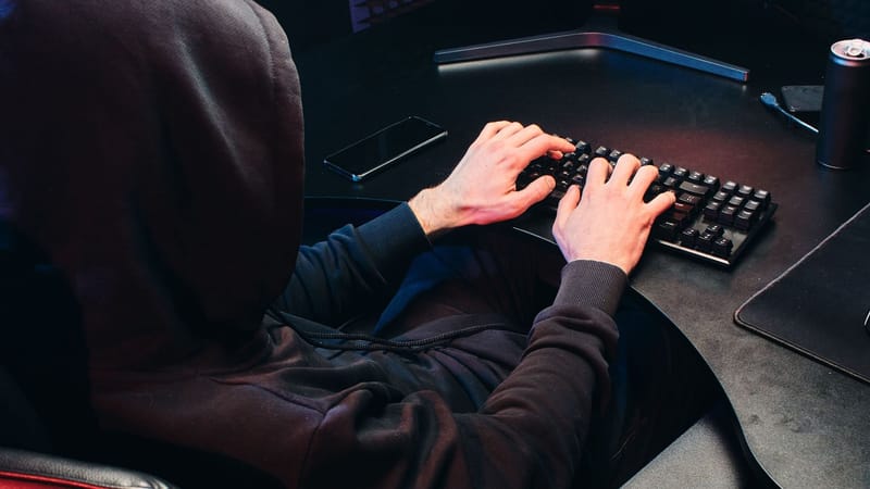 Nuevos estudios revelan importantes riesgos de ciberseguridad para consumidores de piratería en América Latina