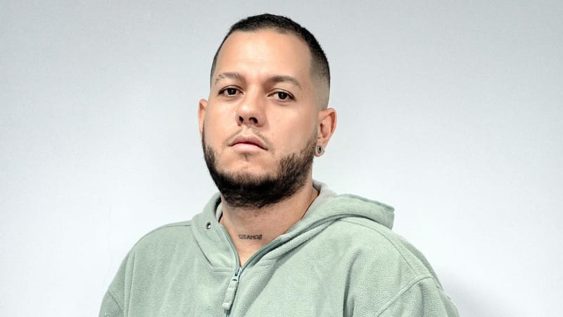 ¿Qué pasa cuando internet olvida a una persona? La investigación de un periodista colombiano sobre la memoria digital del siglo XXI