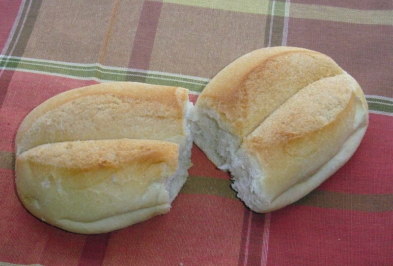 Marraqueta bajo la lupa: ¿cuánto es demasiado?