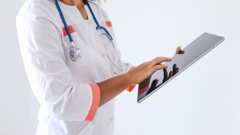 Inteligencia artificial y el desafío de preservar el criterio clínico en medicina