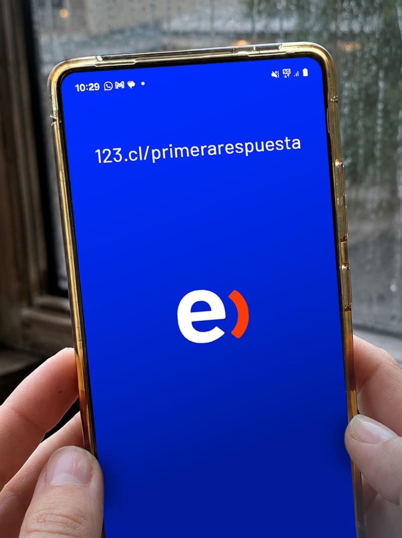 Ante frente de mal tiempo: Entel entrega recomendaciones para prepararse antes de una emergencia