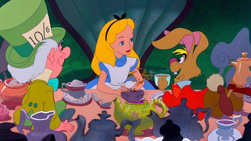 La sinestesia del sinsentido: Una lectura sensorial de “Alicia en el país de las maravillas”