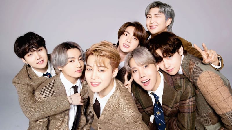 El peregrinaje de la paciencia: Análisis sociológico y emocional de la espera de BTS y el sueño del Estadio Nacional en Chile