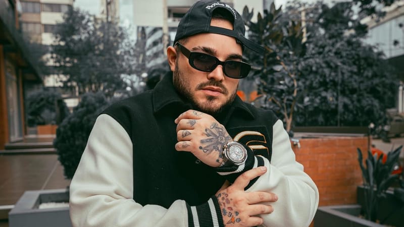 J Louis explora su faceta más romántica en “Guayoyo” de la mano de DJ Gangsta