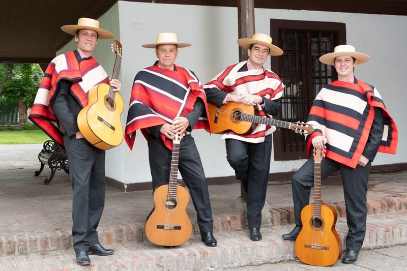 Los Huasos de Algarrobal celebran 60 años de canto con un concierto - relato en el Teatro Oriente