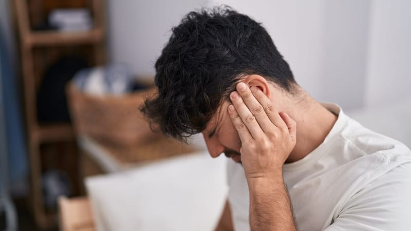 Un pitido que no desaparece: cuándo el tinnitus puede ser una señal de alerta