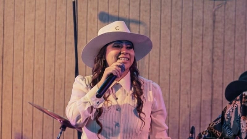 Sonyta García lanza su versión de clásico texano