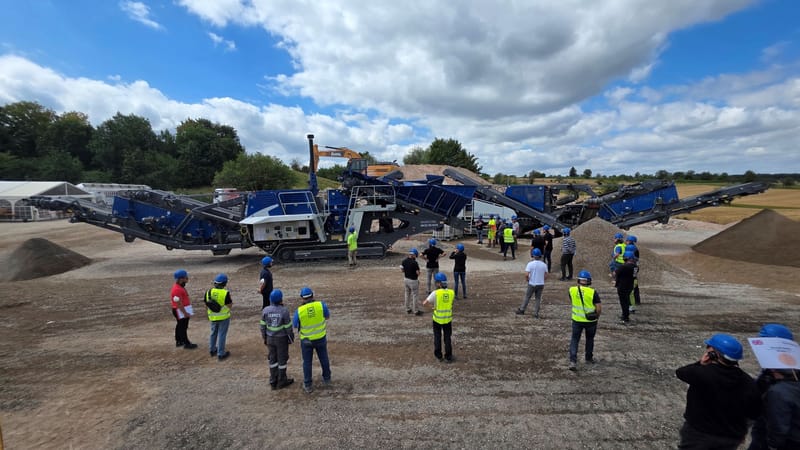 Maquinaria y reciclaje: Chilenos participan en workshop internacional de Kleemann en Alemania