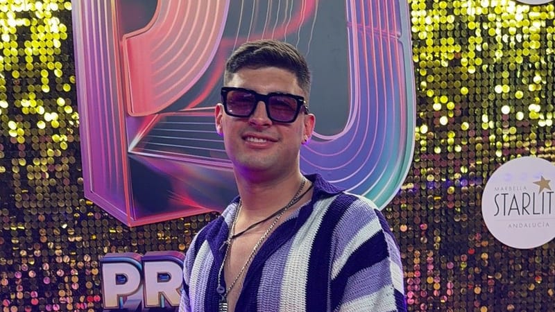 Sazza pasa de un sueño colombiano a los grandes escenarios: Premios Juventud, LOS40 y Beéle