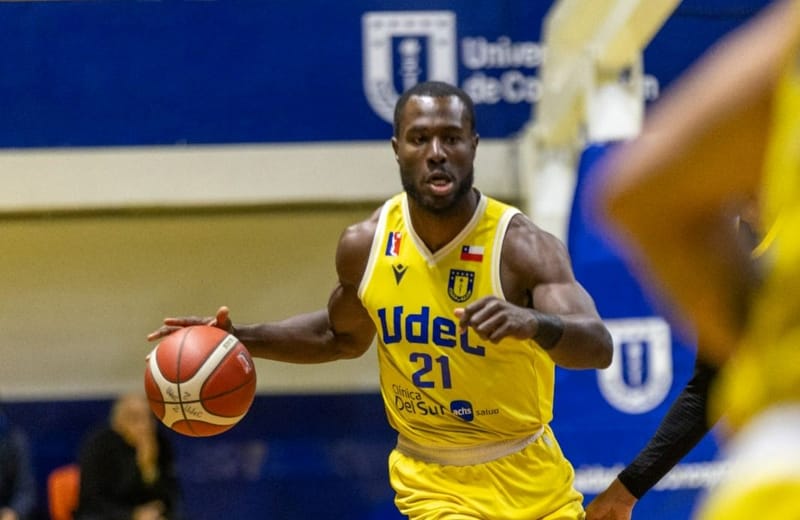 Universidad de Concepción y Puerto Varas Basket se enfrentan en una nueva jornada de la Liga