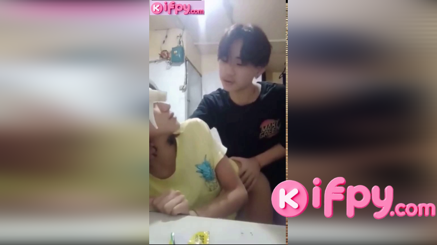 Classmate Kong Si Ella Ang Unang Sumubo Ng Burat Ko Sa CR