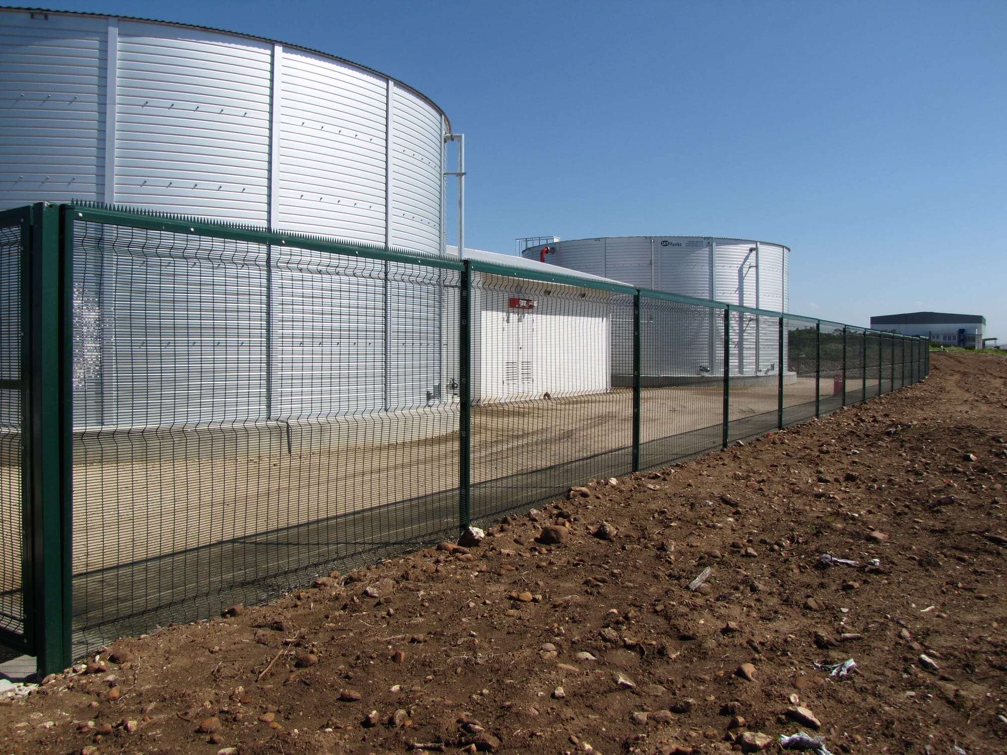 Also available in Green