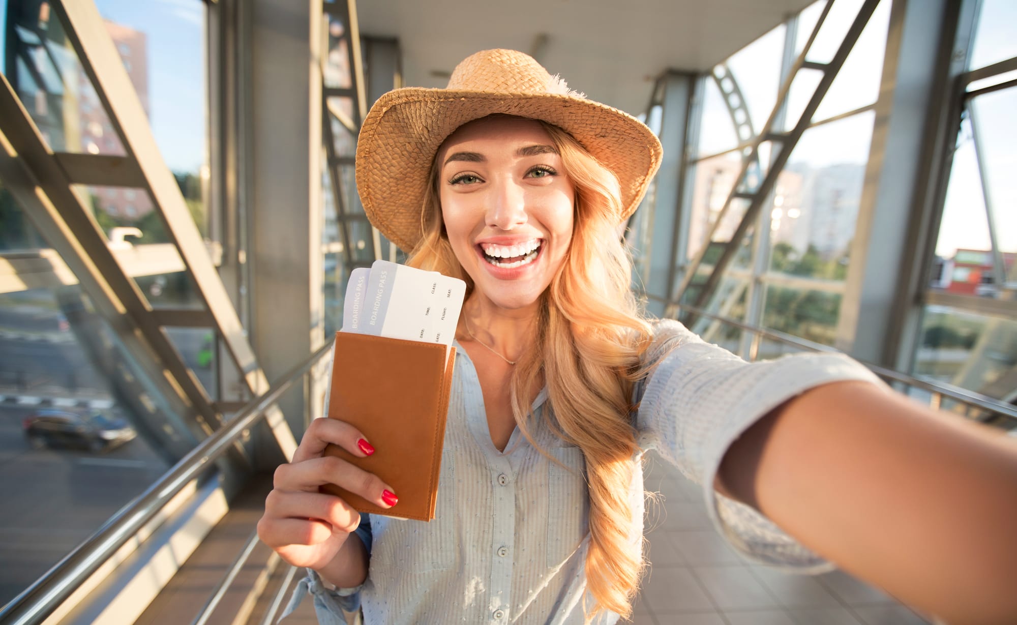 “Plane Face” Is Real: How to Land Looking Like a Glow Goddess, Not a Dehydrated Crypt Keeper