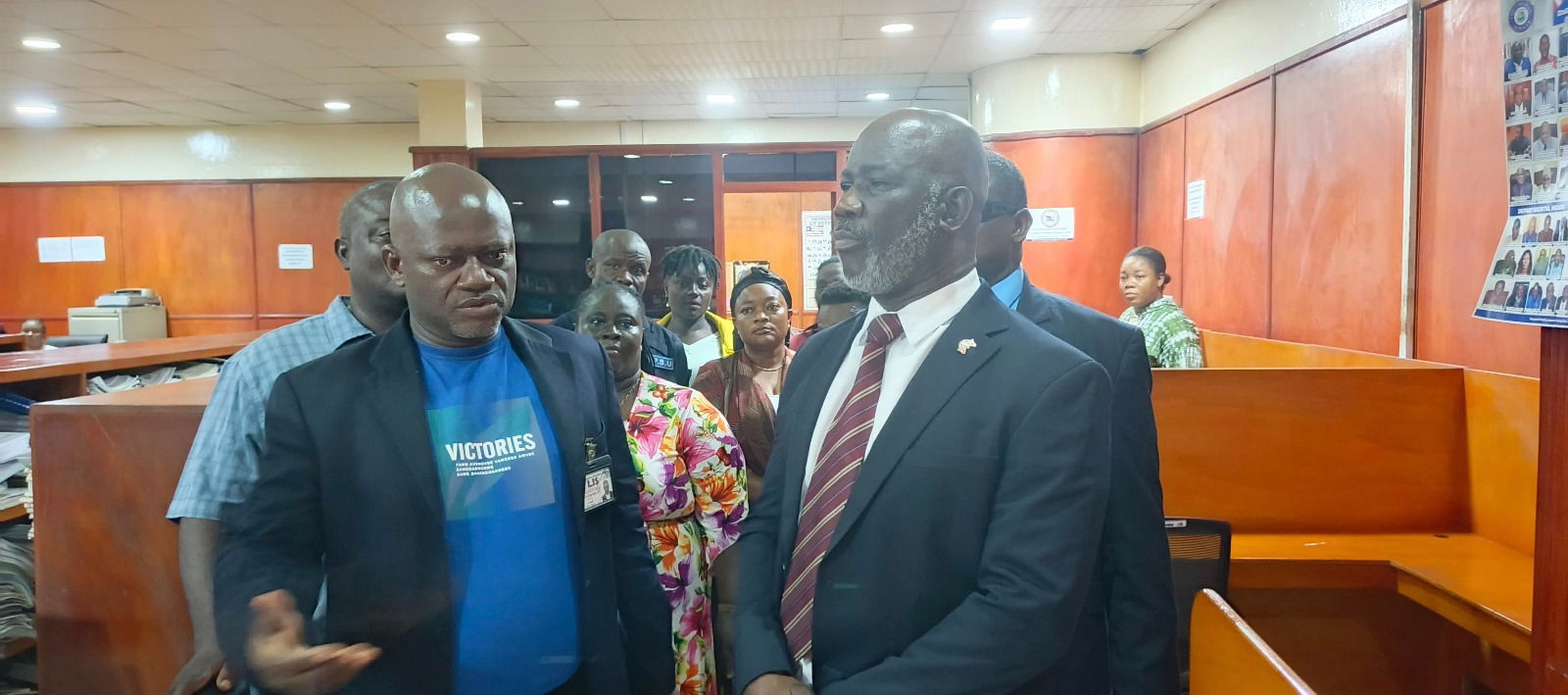 Speaker Koon Makes Unannounced Visit to House of Representatives Departments