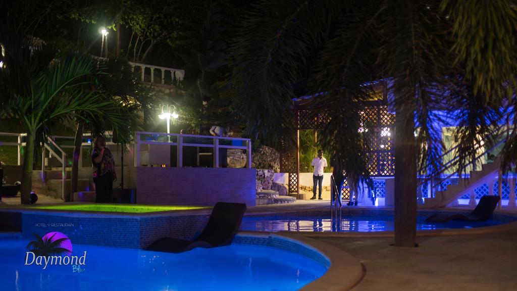 DAYMOND BLUE TROPICAL LODGE