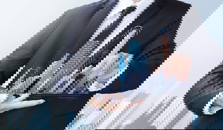 الفرق بين العقارات السكنية والعقارات التجارية في الرياض ؟