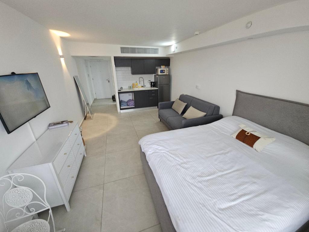 דירת סטודיו עם נוף לים