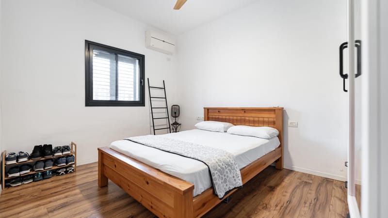 אין עוד דירה כזו בשוק – שקט מושלם בלב המרכז!