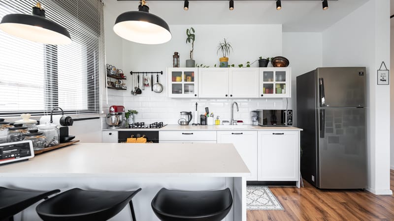 אין עוד דירה כזו בשוק – שקט מושלם בלב המרכז!