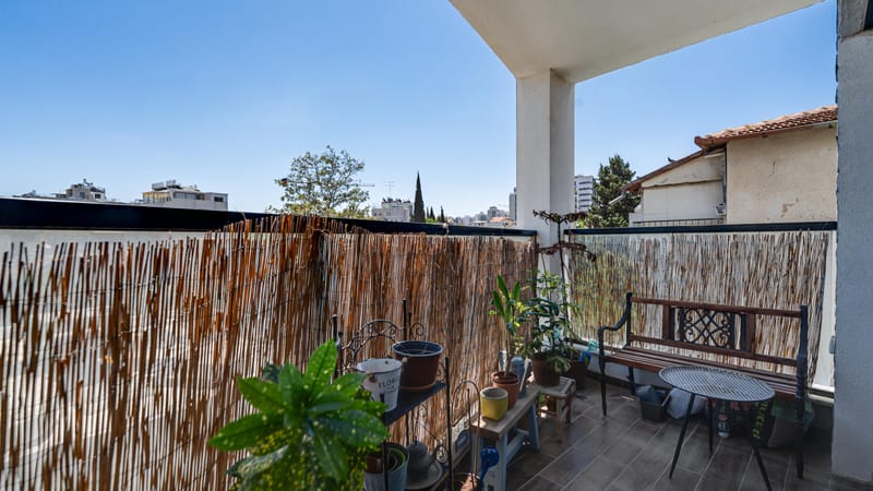 אין עוד דירה כזו בשוק – שקט מושלם בלב המרכז!