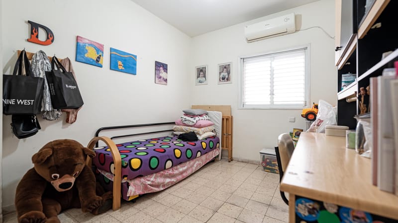 דירת 5 חדרים בגודל של פעם!