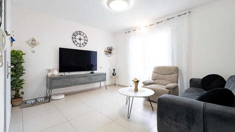 למכירה | דירת 4 חד׳ | רח׳ נווה יהושוע, ר״ג