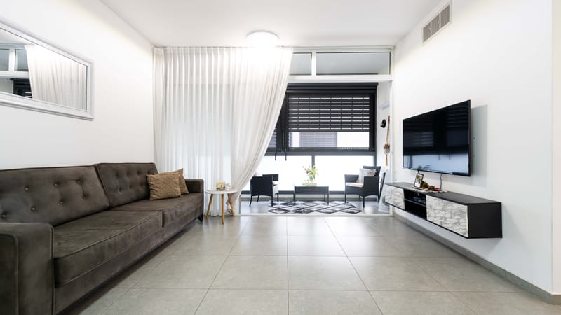 דירת 4 חדרים בבניין חדיש ברחוב תל חי- ר״ג בפחות מ-2,800,000 ₪ !