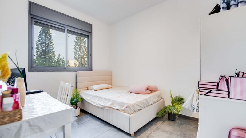 למכירה | דירת 4 חדרים בבניין חדיש | נווה יהושוע, ר"ג