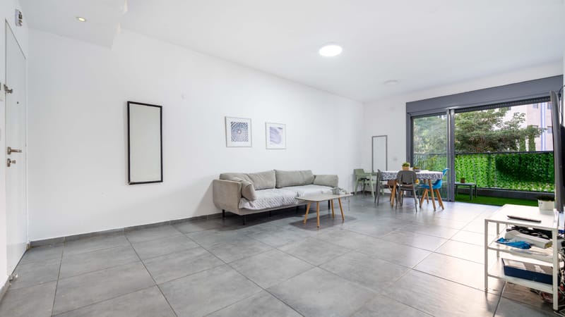 למכירה | דירת 4 חדרים בבניין חדיש | נווה יהושוע, ר"ג