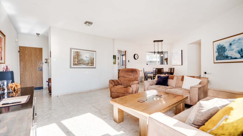 5 חדרים משפחתית בשכונת ערמונים המבוקשת בר"ג