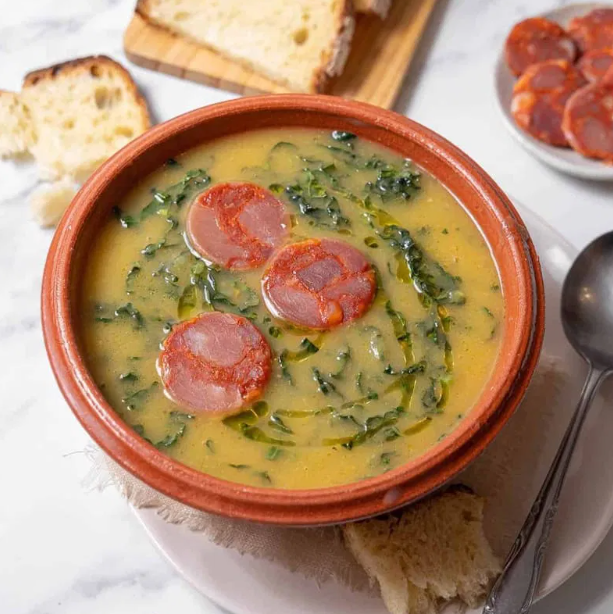 CALDO VERDE