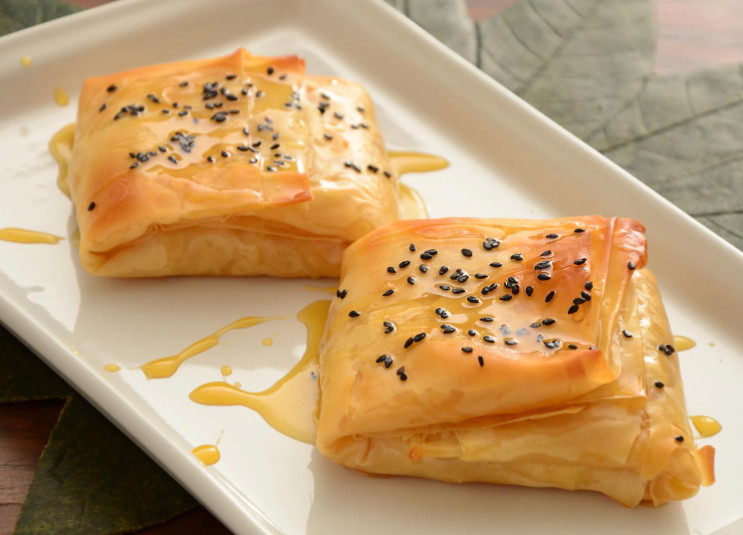 Folhado de Queijo Camembert