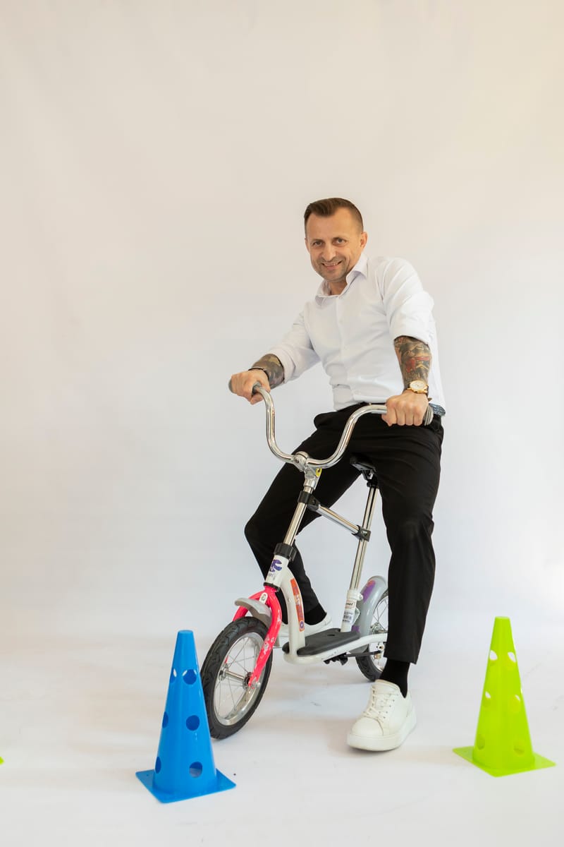 Wyścigi na małych rowerkach!