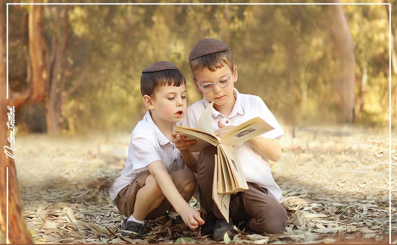 לצאת החוצה, לנוף, לשחק, להשתולל, לאכול, לחבק, לרוץ במרחבים.                         ילדים וטבע זה שמחה, זה חיות,                              זה מתיקות שאסור לפספס! 