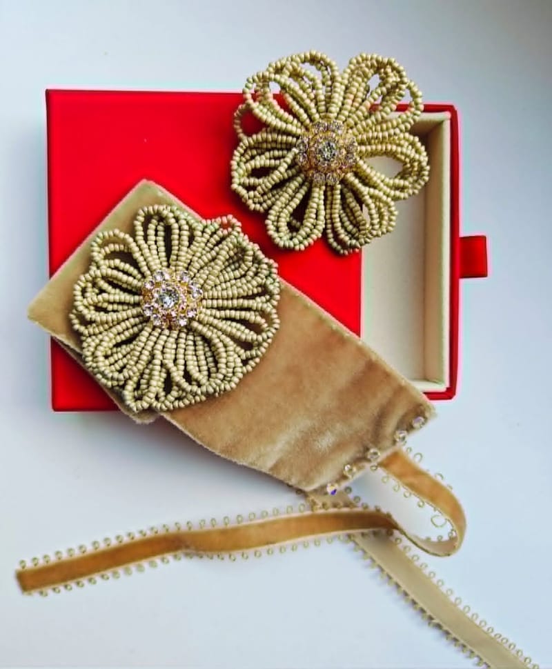 Jeweler artist Ivetos AKSESUARAI portfolio "Flowers of life" 2026
