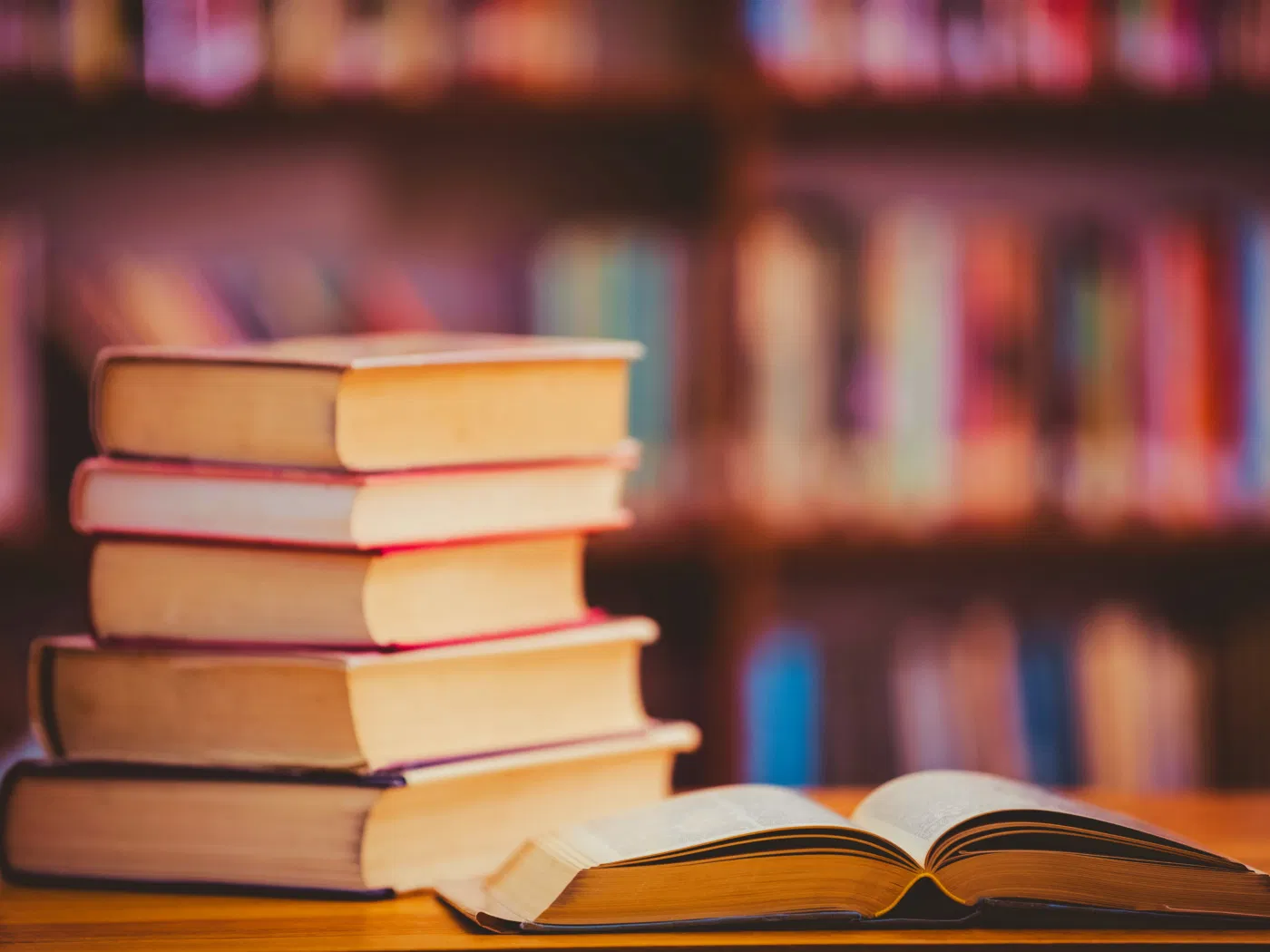 Biblioteca (física y digital)