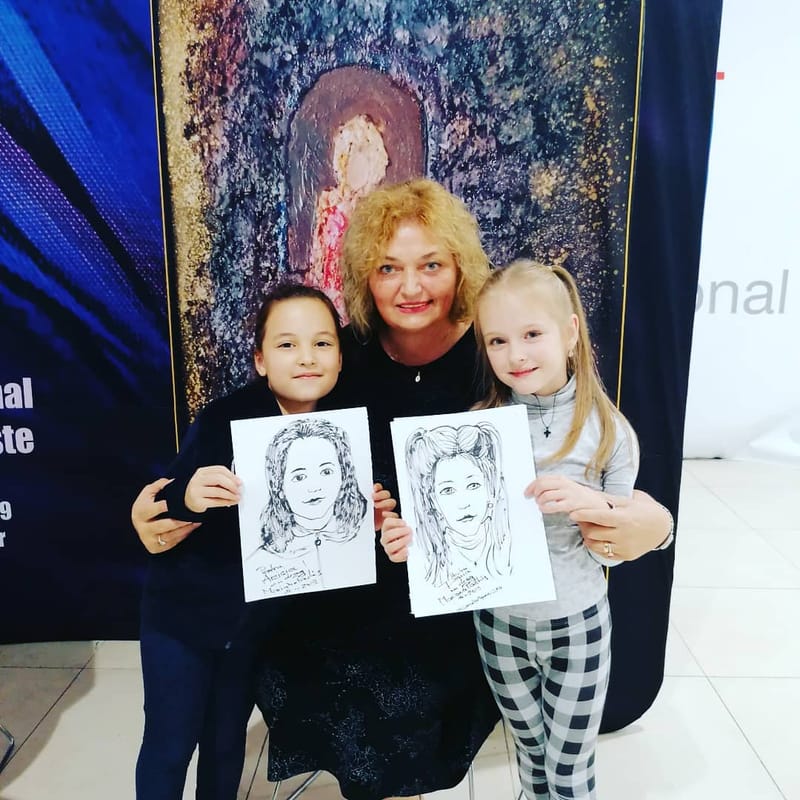 Ciocolata, nisipul și alte materiale. Metode neconvențională de scriere, caligrafie, desen