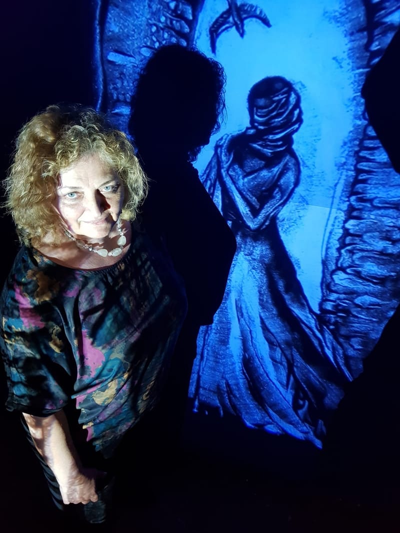 Decori, Costume, Ecleraj: