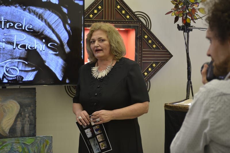 Ferestrele Marianei Pachis – expoziția de la Galeriile Sabion