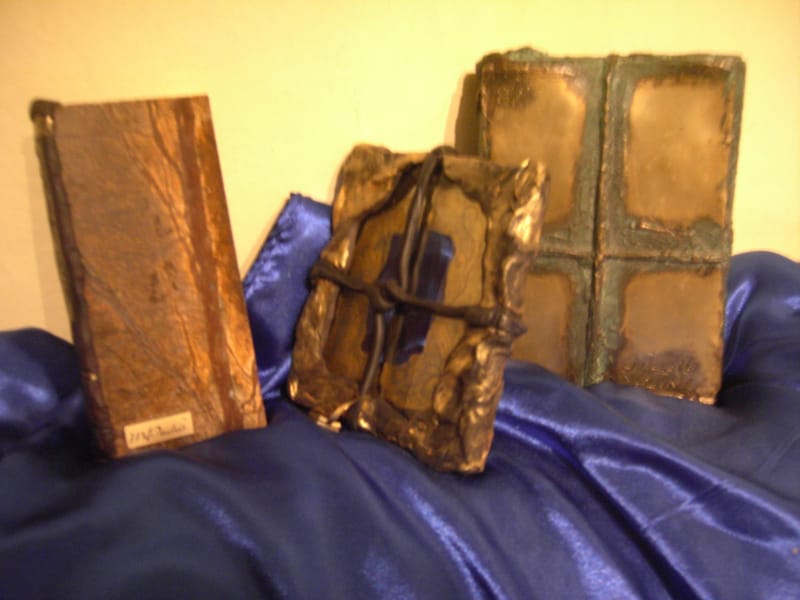 Expoziții lucrări opalin, flint, cuarț