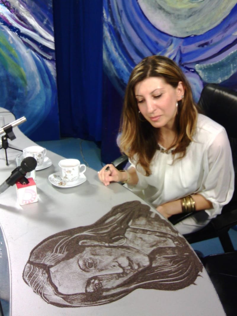 Descoperă Magia Artei cu NisipPrima școală de Sand Art din România - Transformă nisipul în povești vizuale