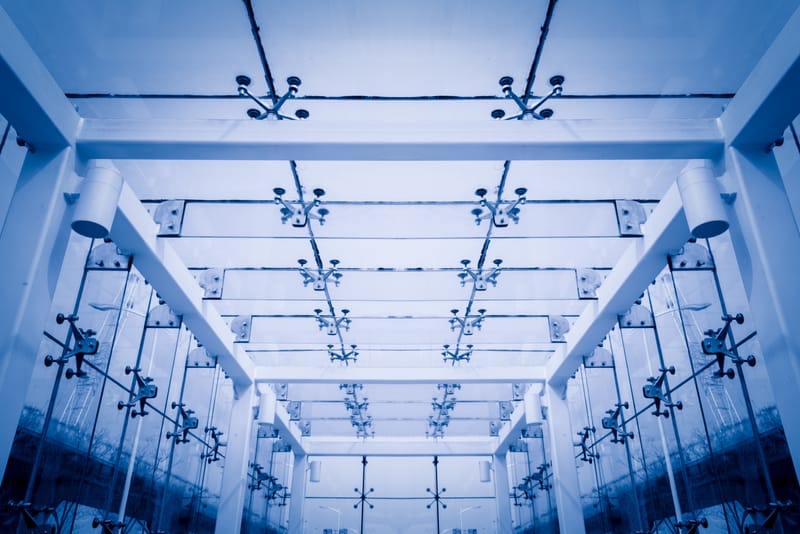 صيانة وإحلال أنظمة العزل والحماية من الدخان