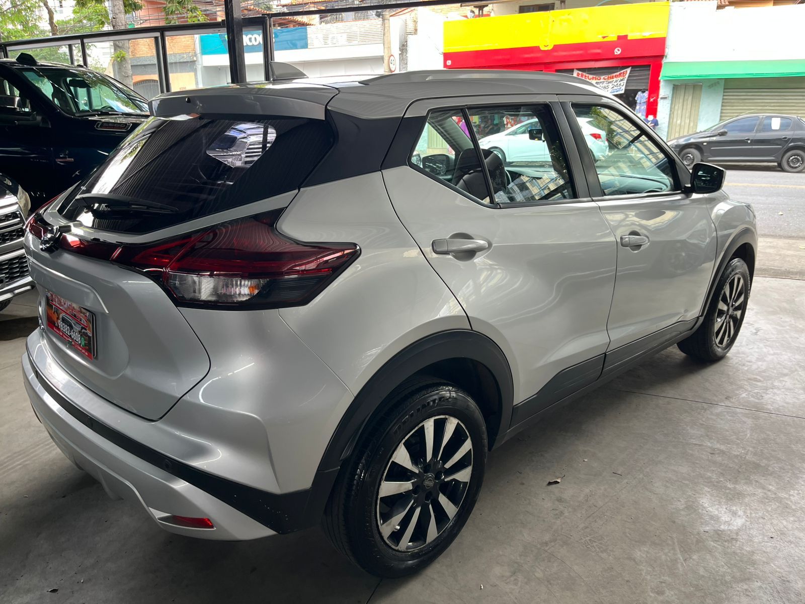 nissan kicks 2022
